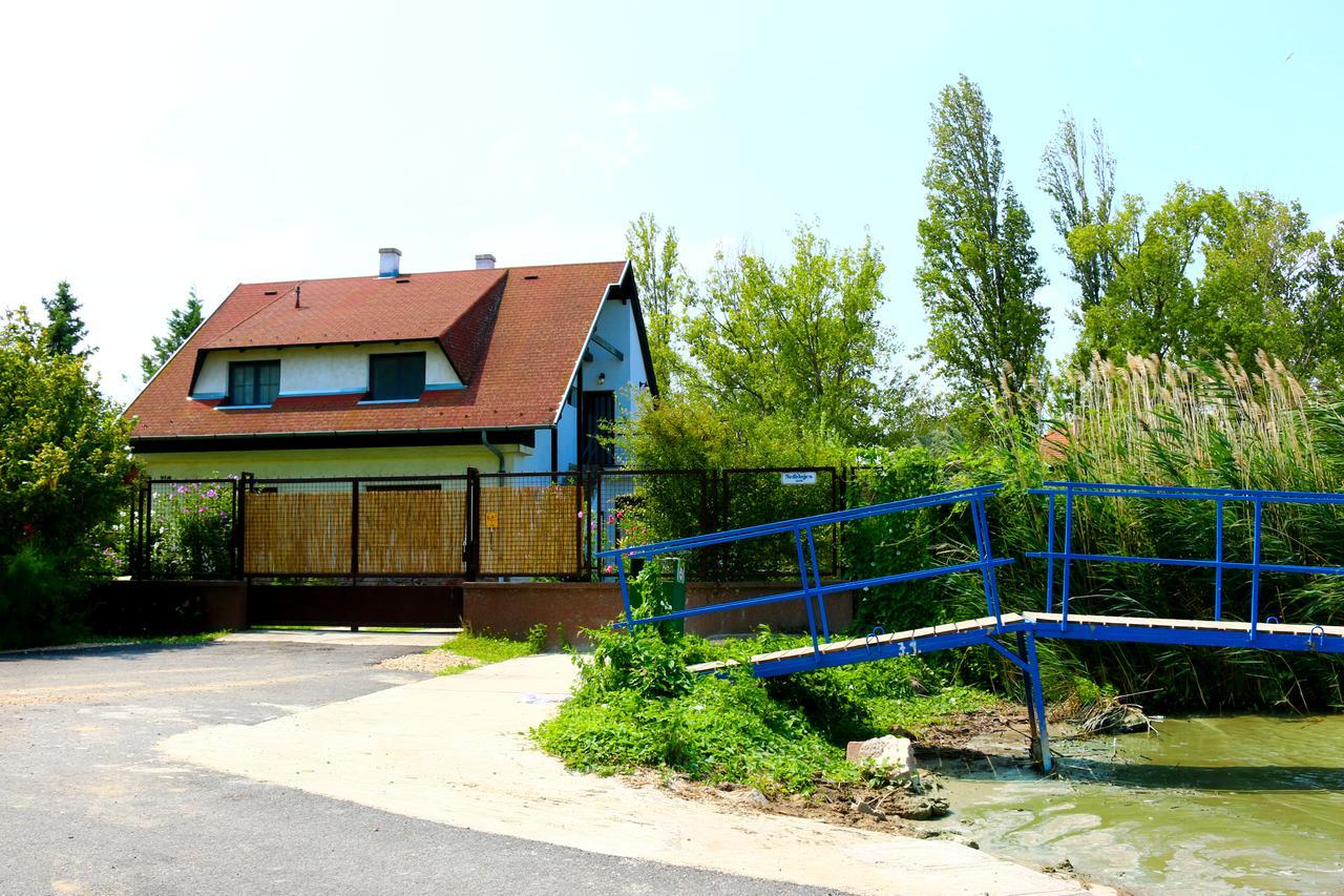 Villa Nefelejcs Zamárdi Esterno foto